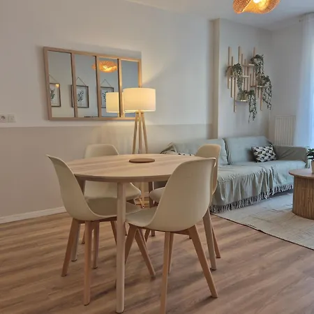 شقة L'acces 10' Centre Historique